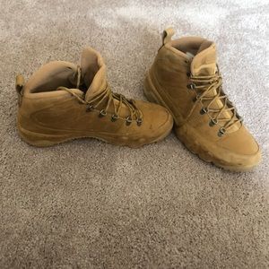 Wheat retro 9’s